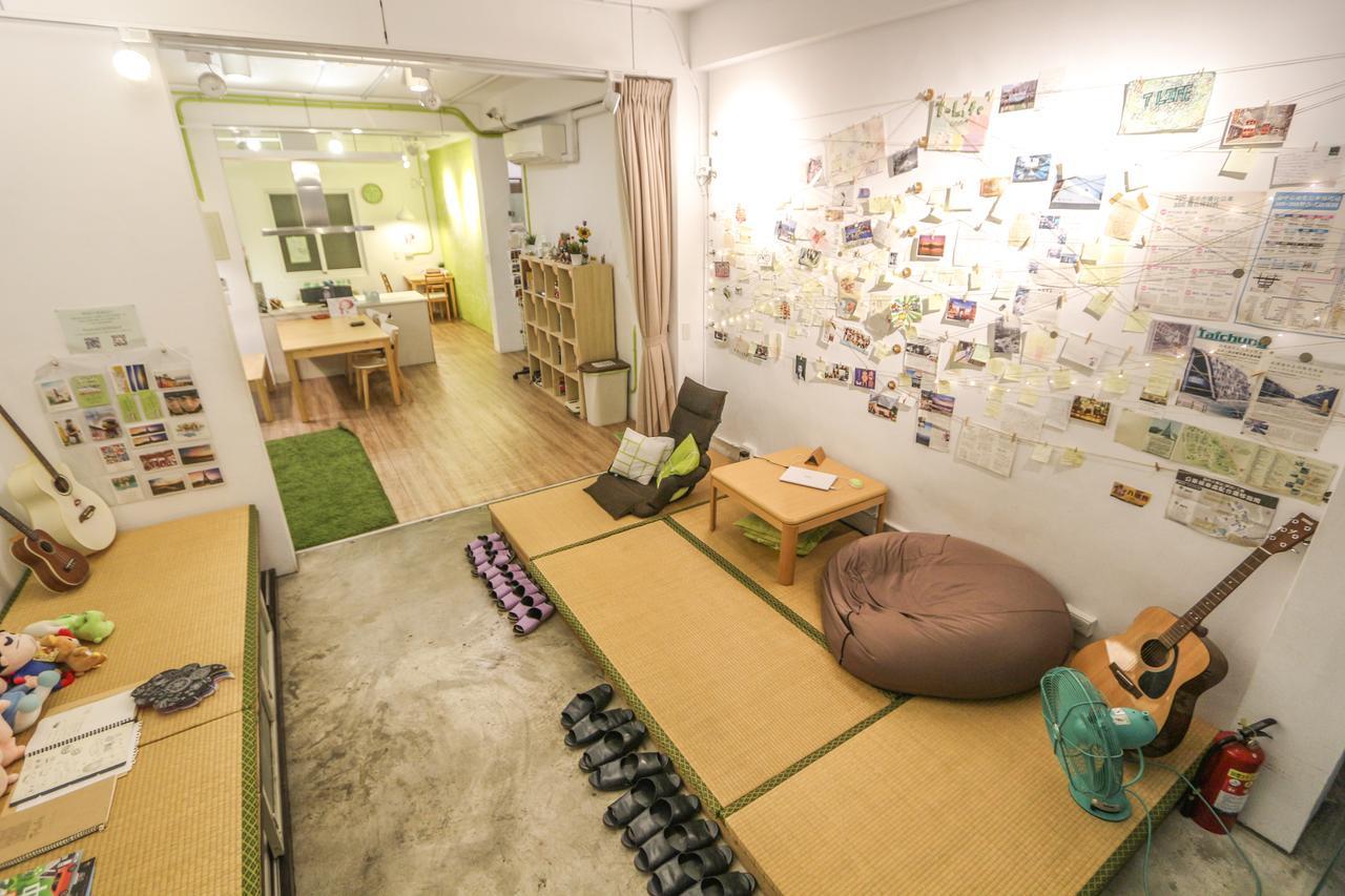 T-Life Hostel Taichung Exterior photo