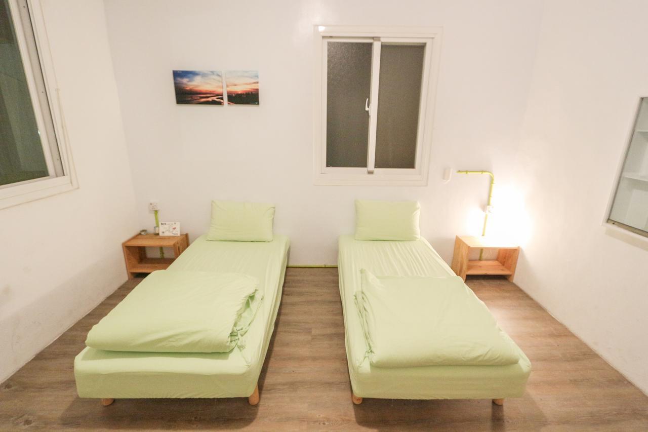 T-Life Hostel Taichung Exterior photo